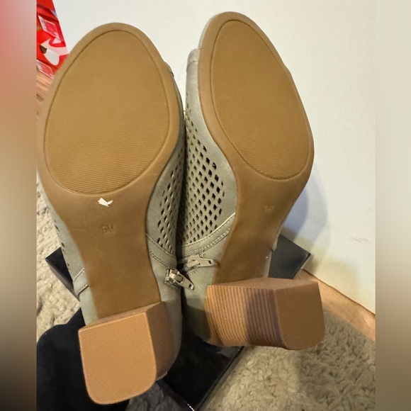 Guess peep toe booties - Picture 5 of 5